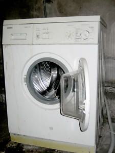 Gebrauchte Waschmaschine Siemens 900 Umdrehungen