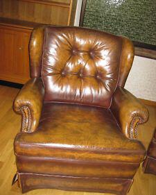 gebrauchte Möbel braunes Ledersofa