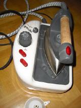 gebrauchtes Dampfbügeleisen