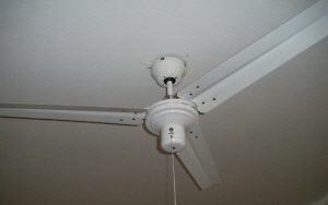 gebrauchter Möbel Deckenventilator