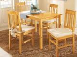 gebrauchter Fichte Kiefer Tisch mit 4 Stühle