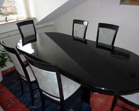gebrauchter Tisch mit 6 Stühle schwarz ausziehbar