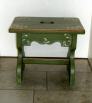 grüner Garderobenzimmer Hocker handbemalt