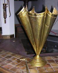 gebrauchter Metall Schirmständer Messing
