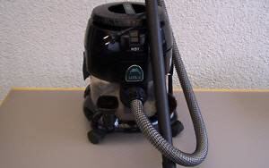 gebrauchter Staubsauger