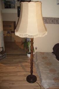 gebrauchte Möbel Stehlampe