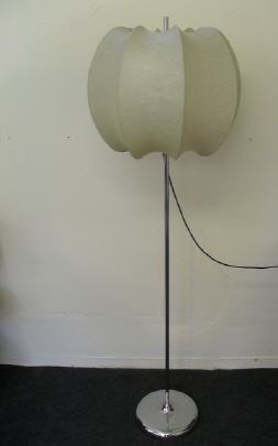 gebrauchte Möbel Stehlampe