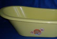 Kinderbadewanne aus Kunststoff