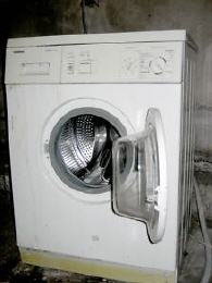 Gebrauchte Waschmaschine Siemens 900 Umdrehungen