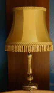 gebrauchte goldener Schirm Tischlampe