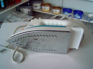 gebrauchtes Dampfbügeleisen