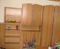 gebrauchter günstiger Kinderzimmer-Schrank