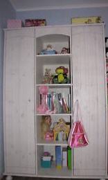 gebrauchter günstiger Kinderzimmer-Schrank