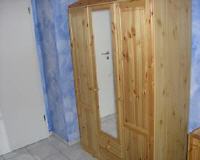 gebrauchter günstiger Kinderzimmer-Schrank