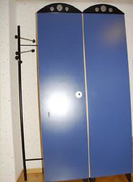 gebrauchter günstiger Kinderzimmer-Schrank