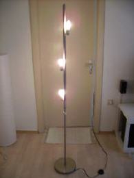 gebrauchte Möbel Stehlampe