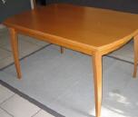 gebrauchter moderner Buche Tisch ausziehbar