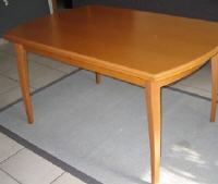 gebrauchter moderner Buche Tisch ausziehbar